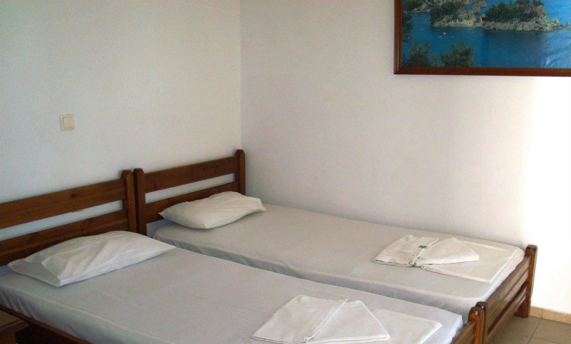Sirocco Apartments แอร์ซอนิสซอส ภายนอก รูปภาพ
