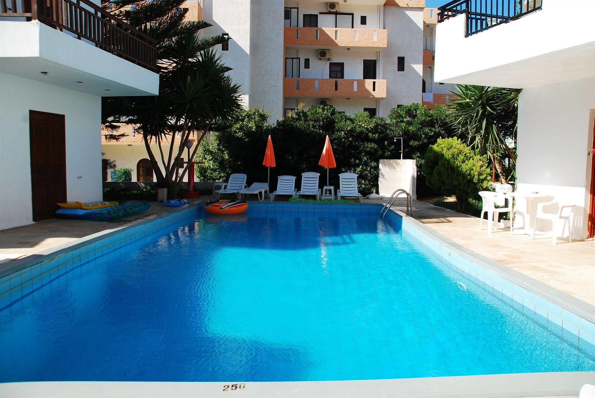 Sirocco Apartments แอร์ซอนิสซอส ภายนอก รูปภาพ